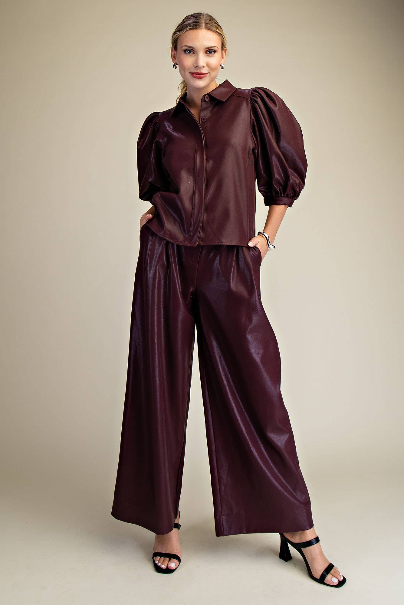 Collar Neck Puff Sleeve Button Down Shirt: Brown / S