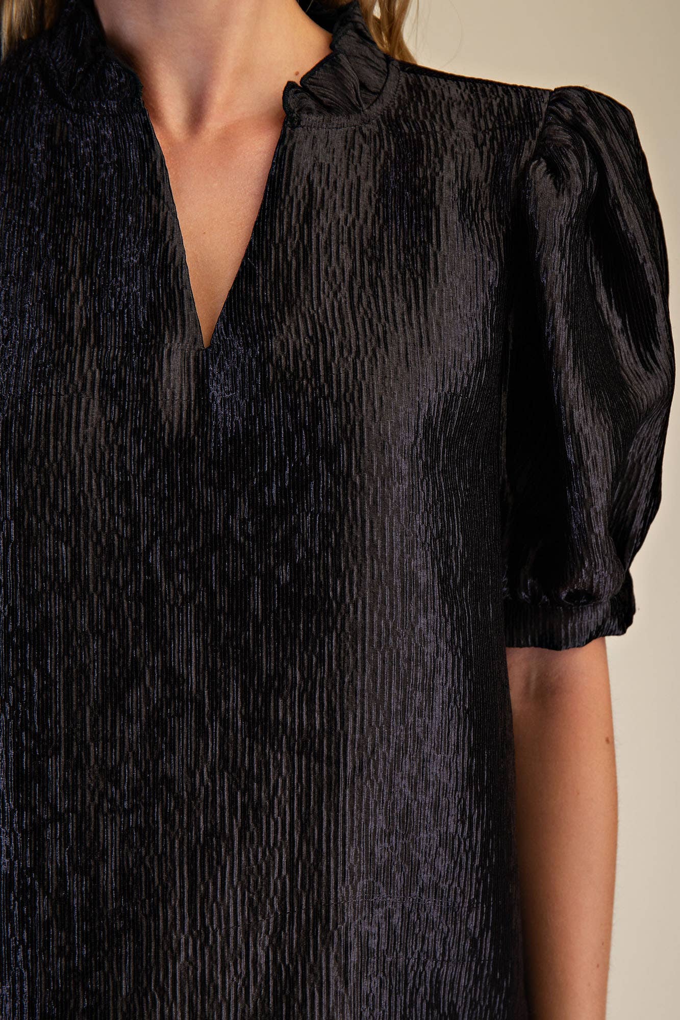 Ruffle V-Neck Puff Sleeve Top: Taupe / S