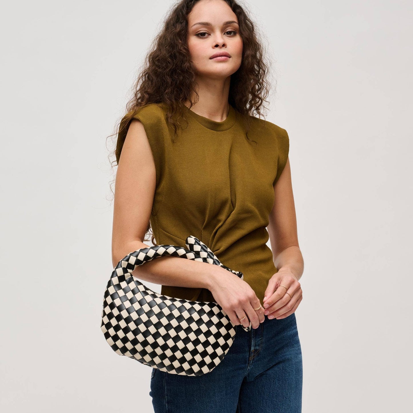 Lizbeth Woven Knot Clutch: Black