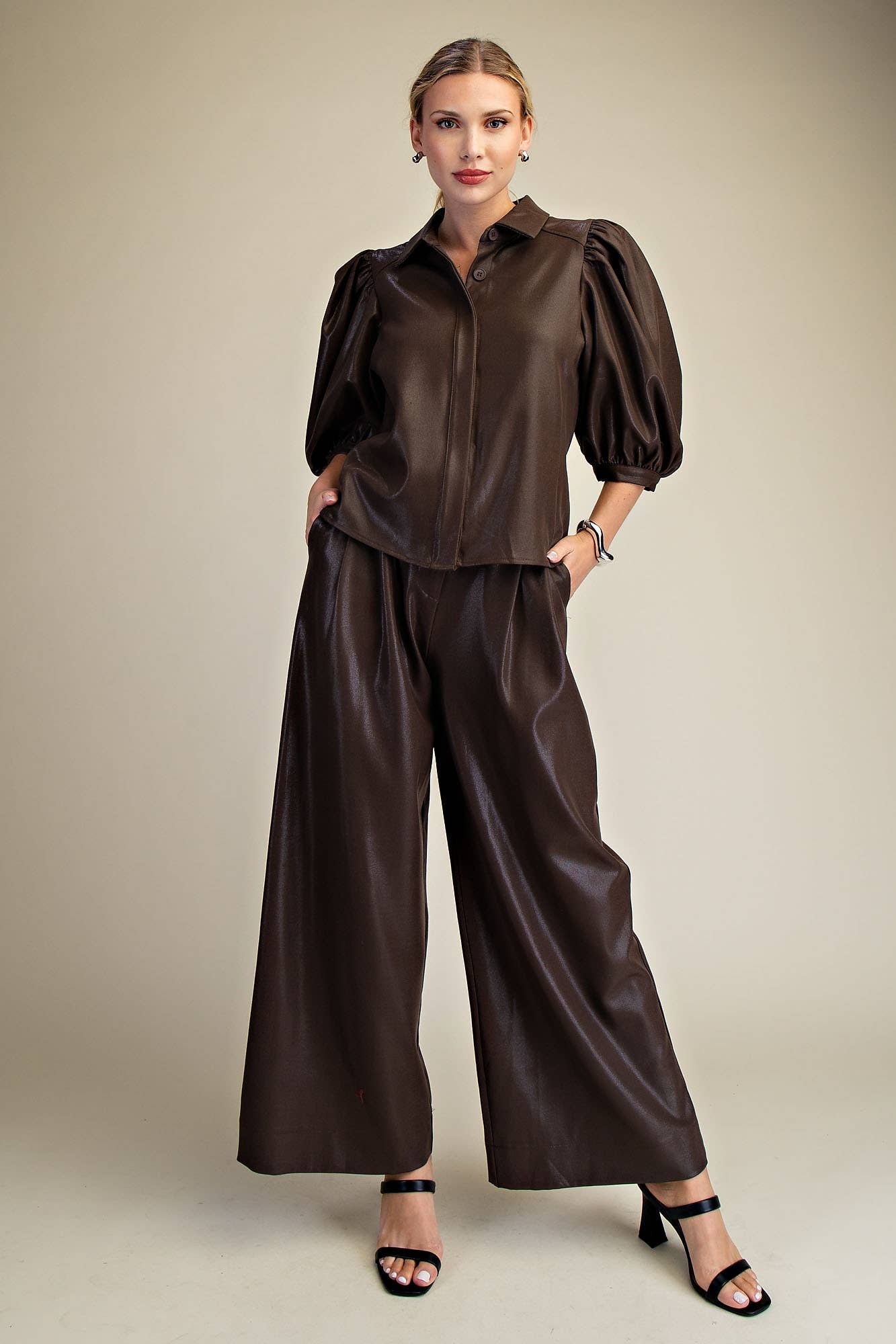 Collar Neck Puff Sleeve Button Down Shirt: Brown / S