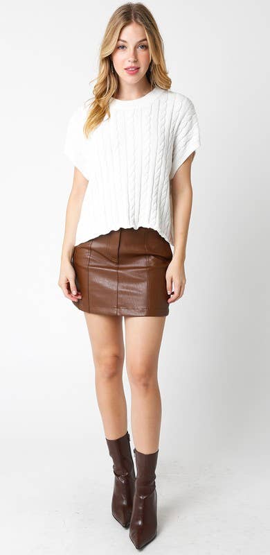 Alina Sweater Vest Top: Burgundy / Contemporary / M